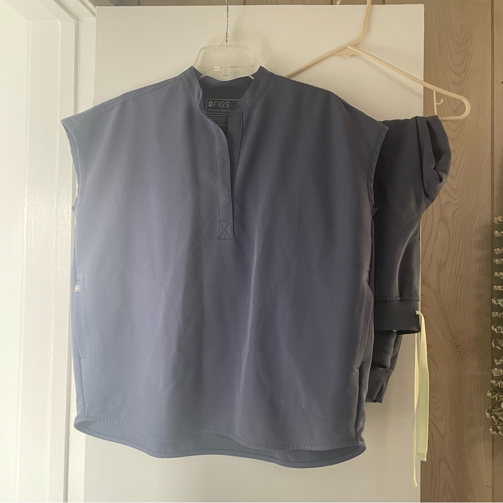 FIGS Scrub Set “Space Navy”